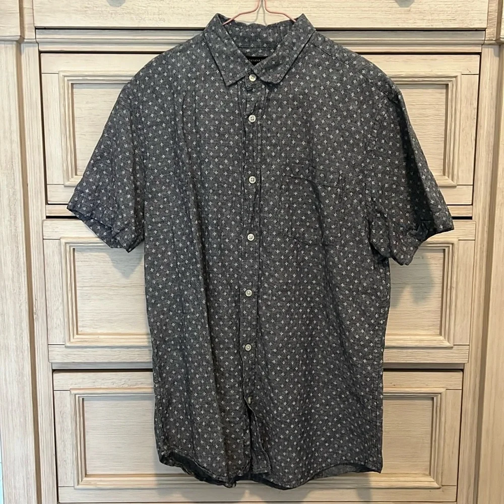 Banana Republic Men’s Large. Linen short sleeve button up. - Picture 1 of 3